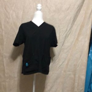 Women’s Carhartt medium scrubs set.